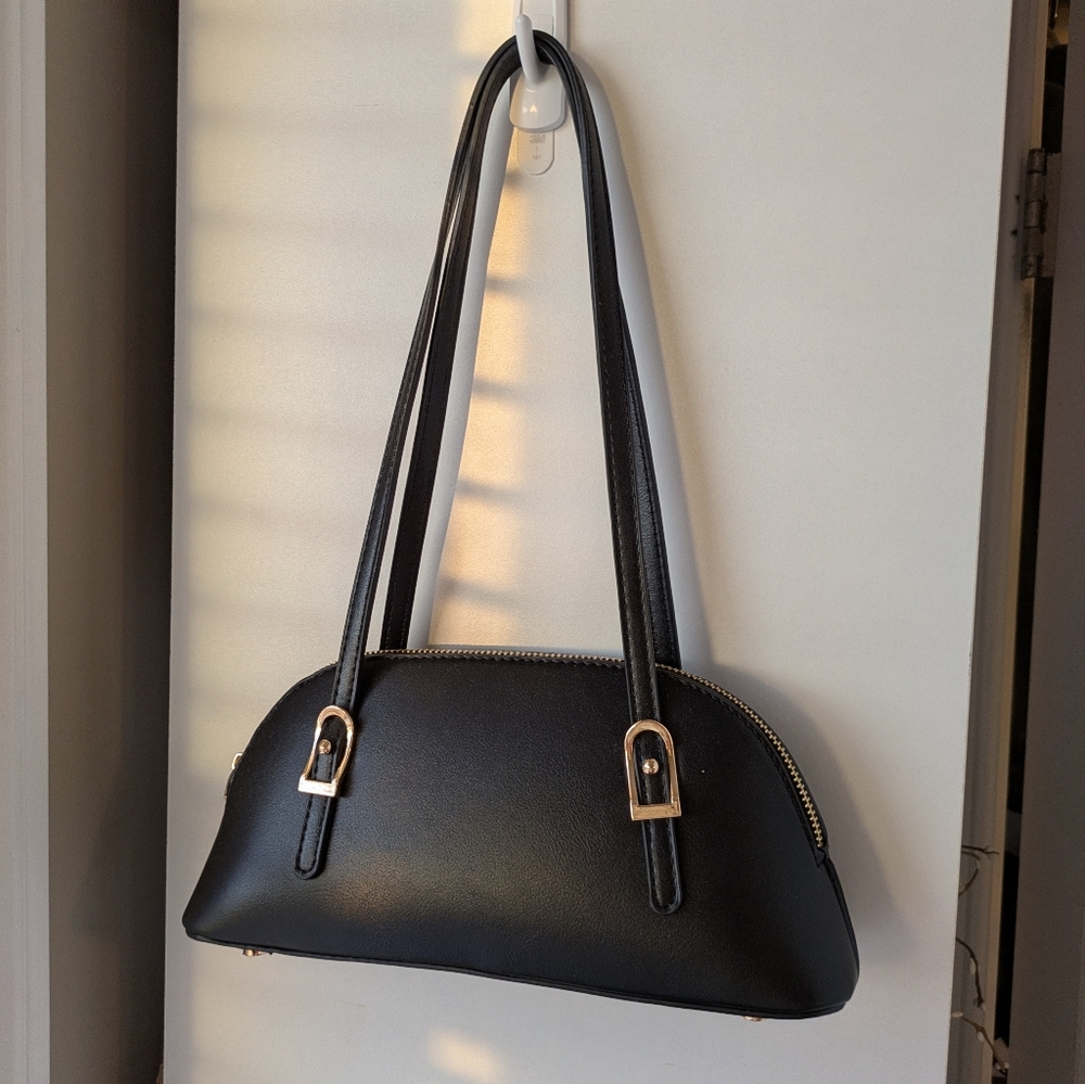 Black Shoulder Bag